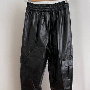 FAUX LEATHER CARGO JOGGERS SHEIN XS